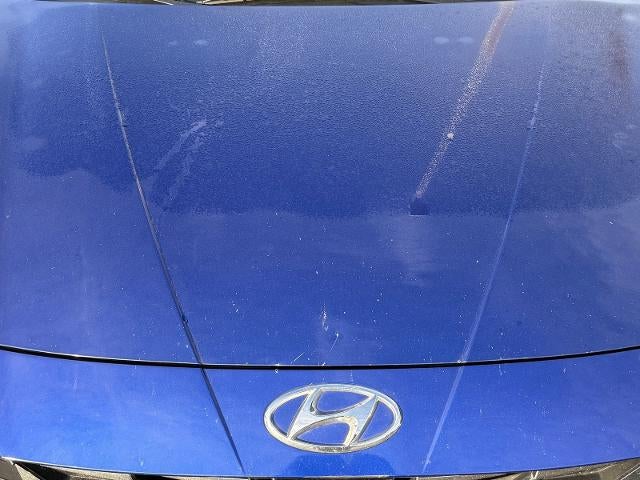 2022 Hyundai Elantra SEL w/ Convenience + Premium Package