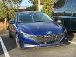 2022 Hyundai Elantra SEL w/ Convenience + Premium Package