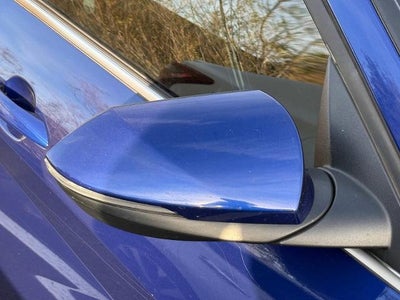 2022 Hyundai Elantra SEL w/ Convenience + Premium Package