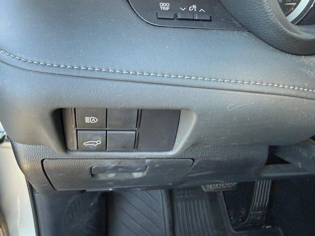 2022 Toyota Highlander Hybrid LE