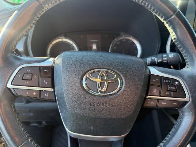 2022 Toyota Highlander Hybrid LE