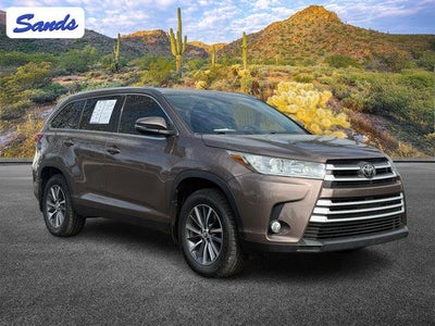 2019 Toyota Highlander SE