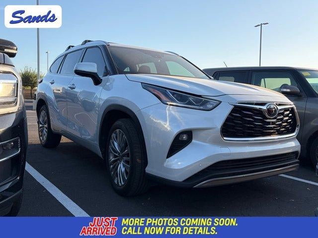 2024 Toyota Highlander LE