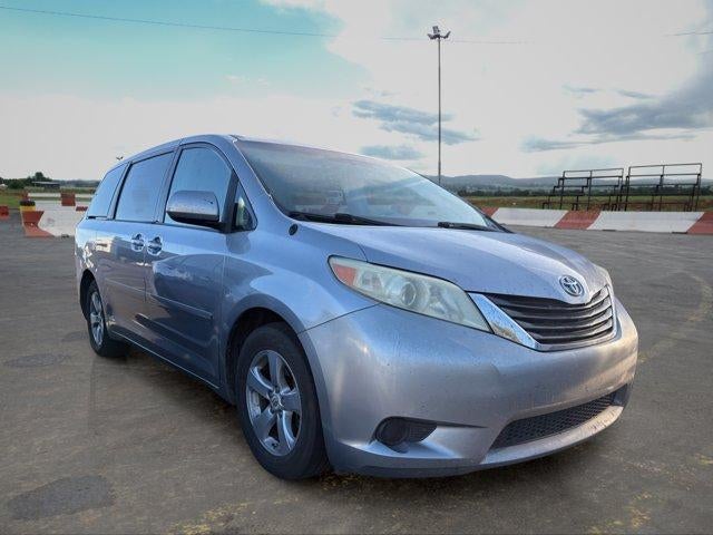 2011 Toyota Sienna LE AAS