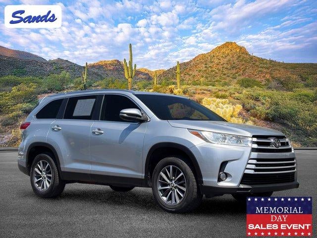 2019 Toyota Highlander SE