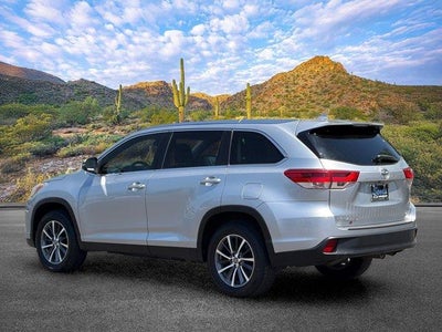 2019 Toyota Highlander SE