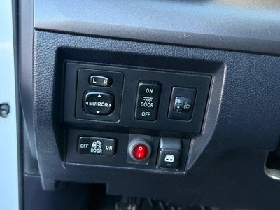 2017 Toyota Tundra 2WD SR5