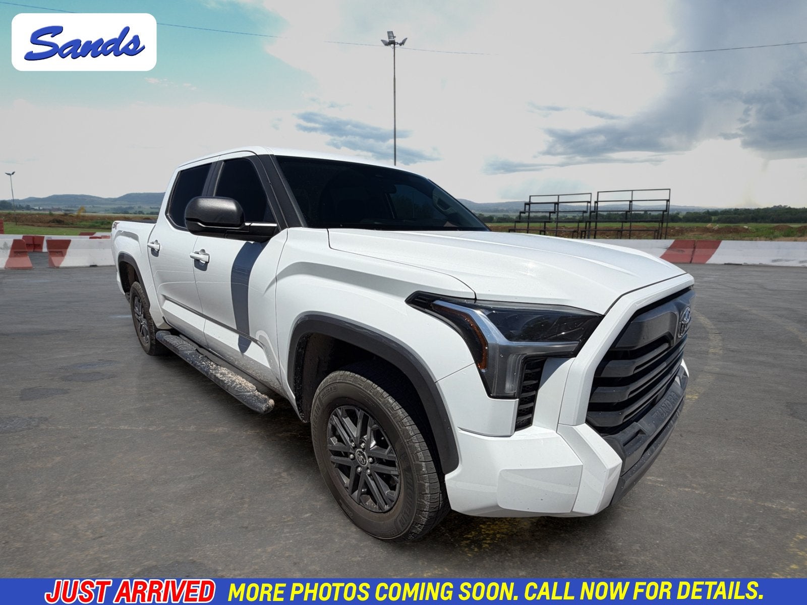 2024 Toyota Tundra 4WD SR5