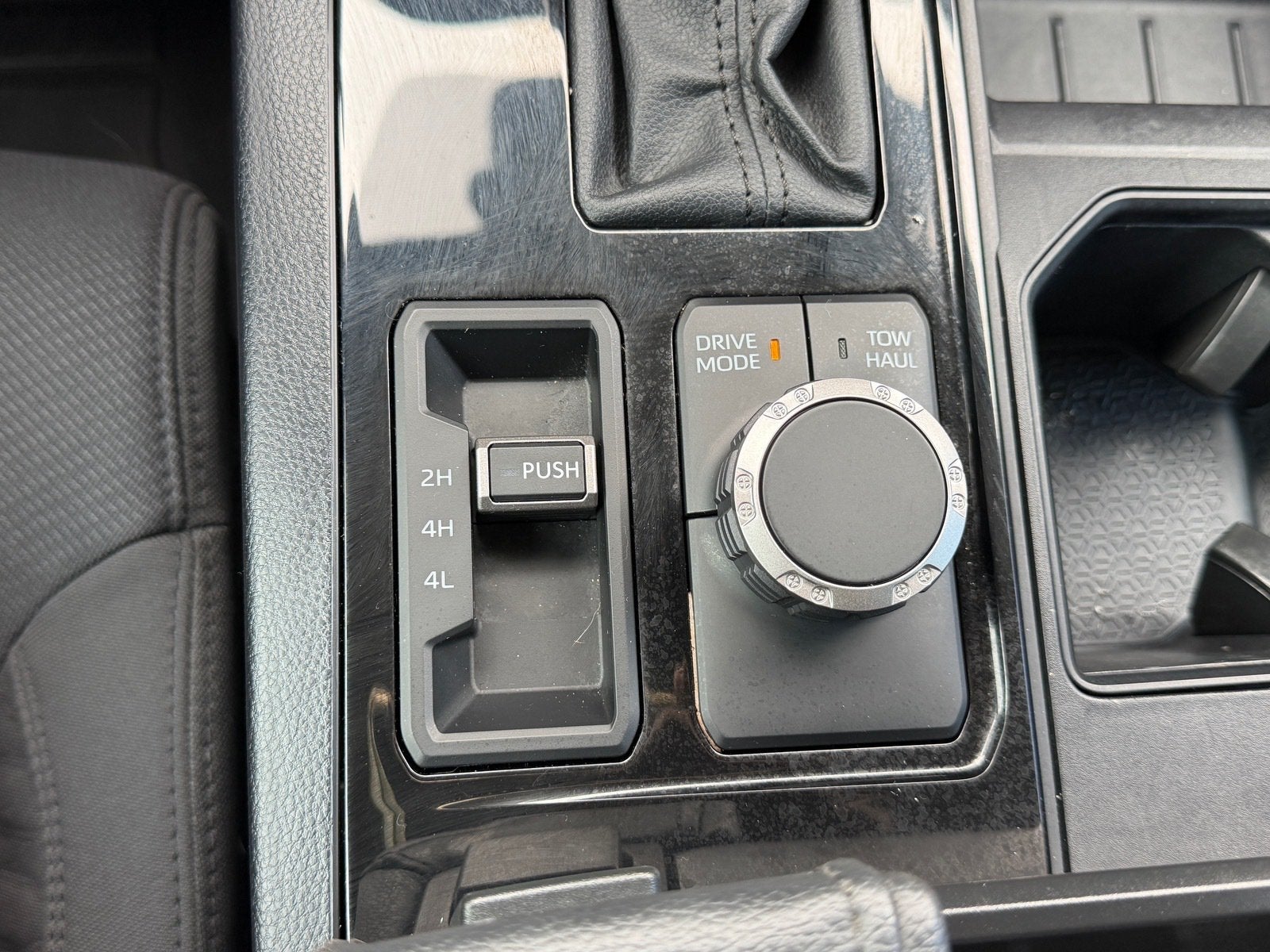 2024 Toyota Tundra 4WD SR5