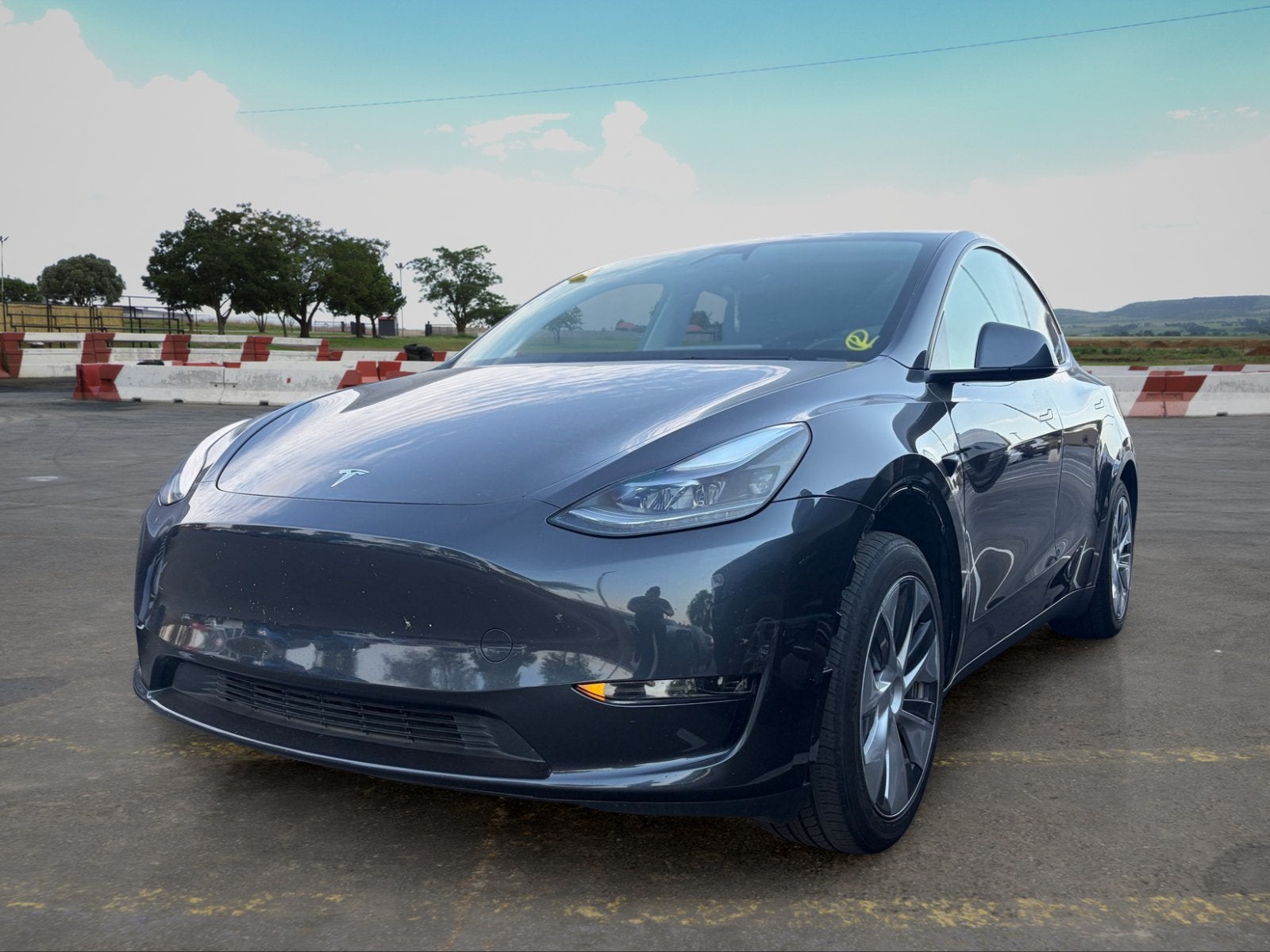 2024 Tesla Model Y Base