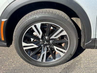 2025 Mitsubishi Eclipse Cross Base