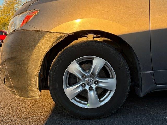 2015 Nissan Quest SV