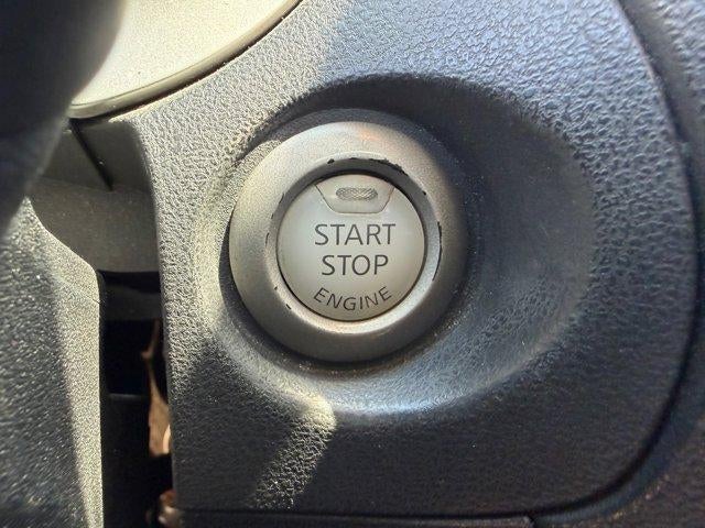 2016 Nissan JUKE S