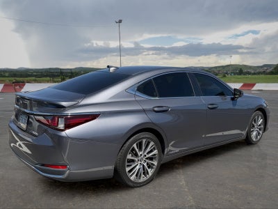 2019 Lexus ES 