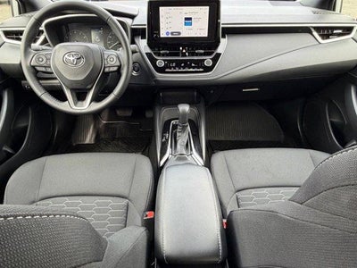 2025 Toyota Corolla Hatchback SE