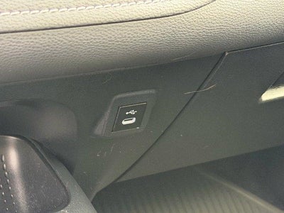 2025 Toyota Corolla Hatchback SE