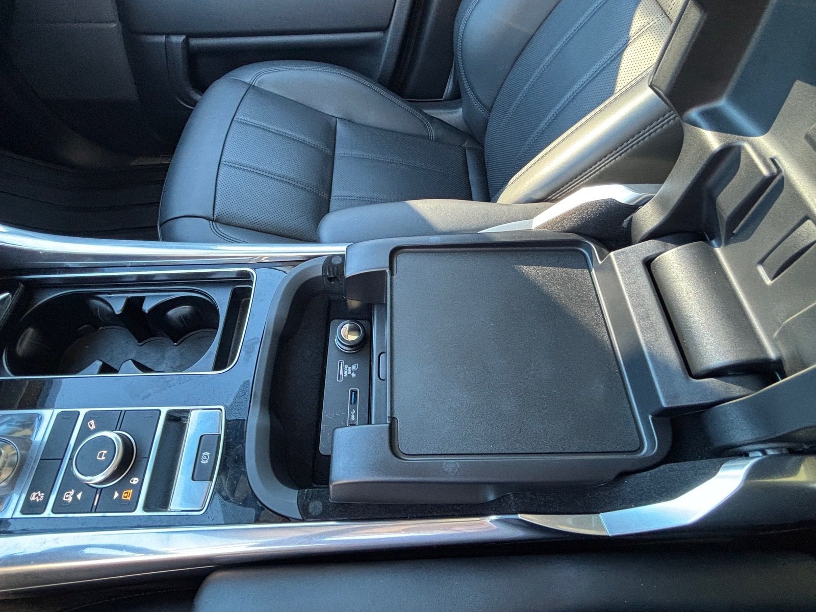 2022 Land Rover Range Rover Sport HSE Silver Edition
