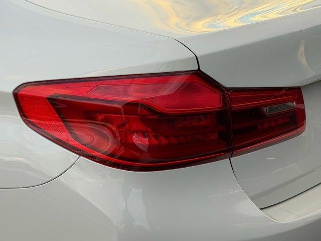 2019 BMW 5 Series 530i