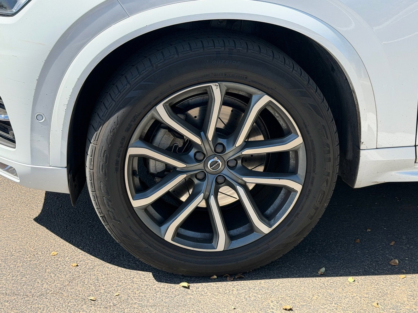 2019 Volvo XC90 Momentum