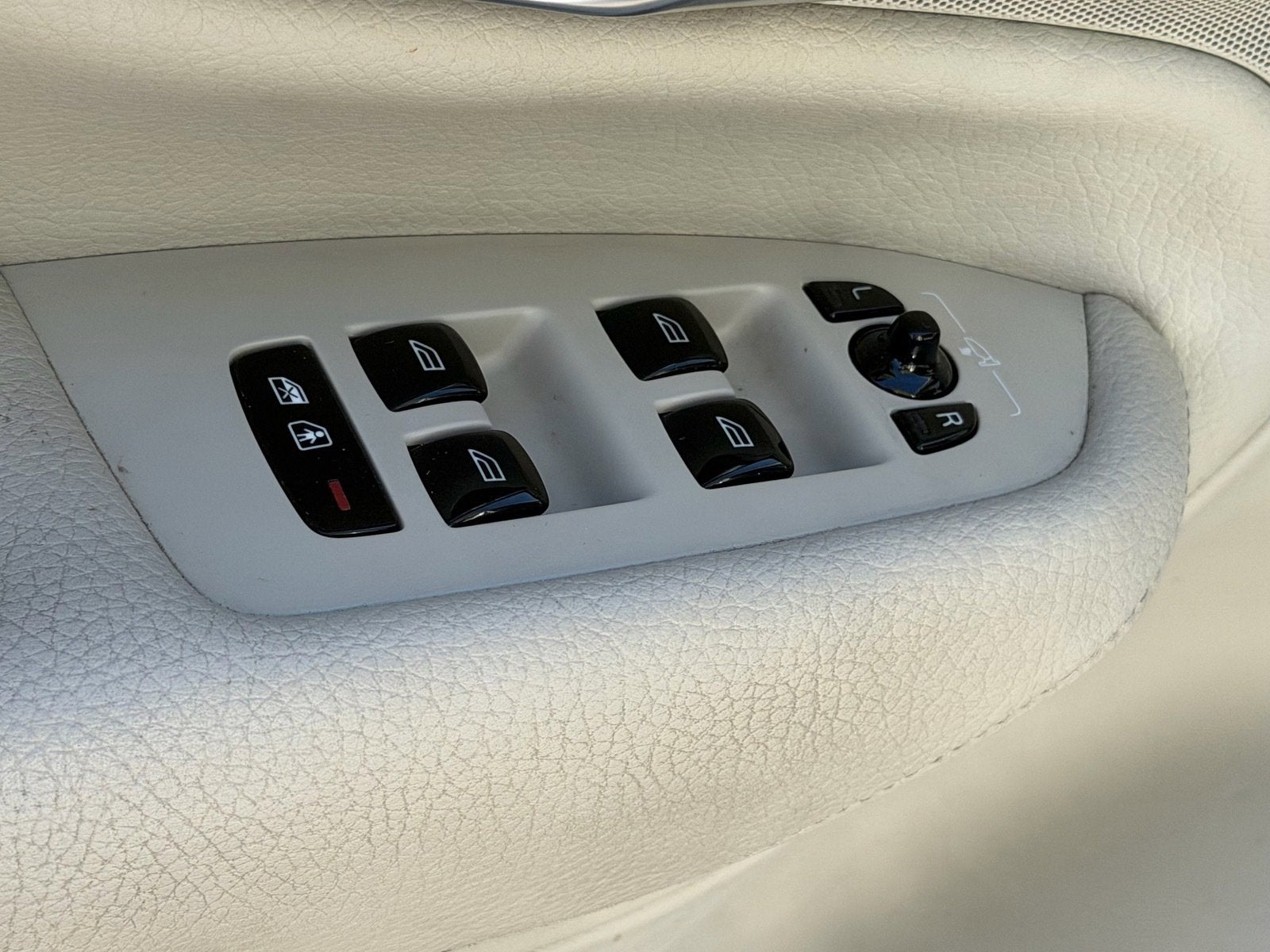 2019 Volvo XC90 Momentum