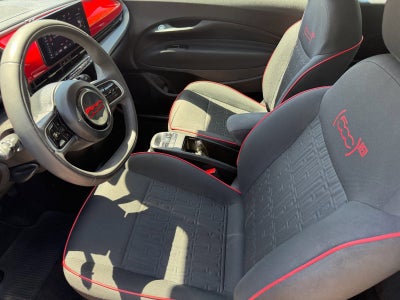 2024 FIAT 500e INSPI(RED)