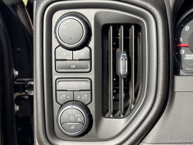 2023 Chevrolet Silverado 2500HD Custom