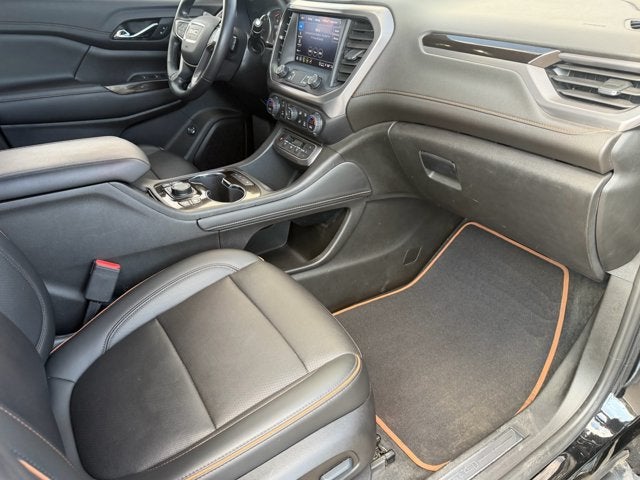 2022 GMC Acadia AT4