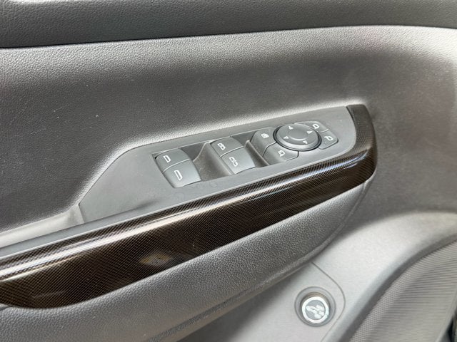2022 GMC Acadia AT4
