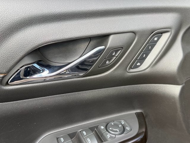 2022 GMC Acadia AT4