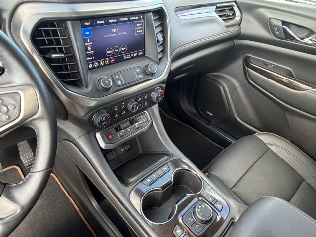 2022 GMC Acadia AT4