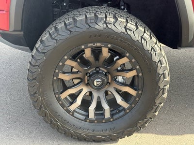 2023 GMC Canyon 4WD AT4