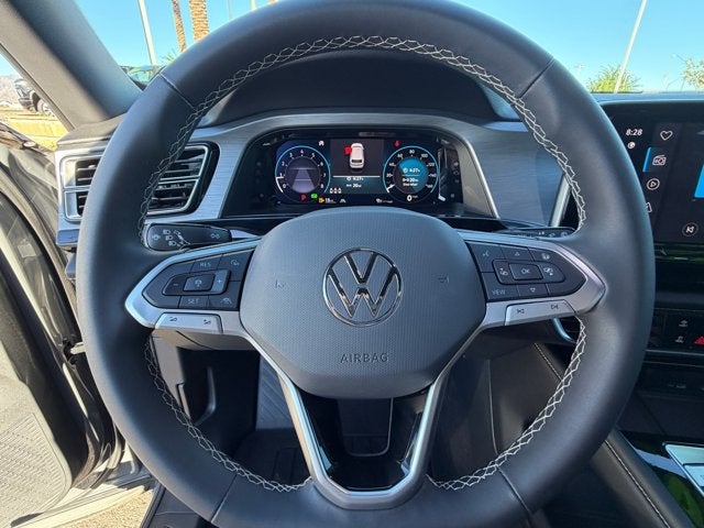2024 Volkswagen Atlas Cross Sport 2.0T SE w/Technology