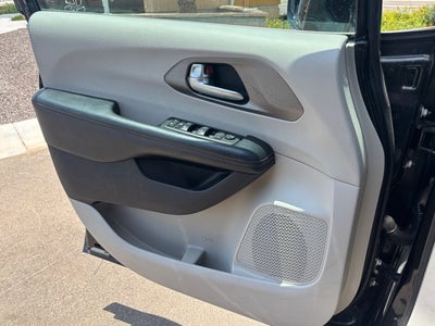2020 Chrysler Pacifica Touring