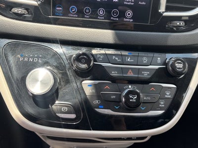 2020 Chrysler Pacifica Touring