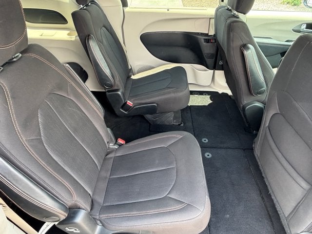 2020 Chrysler Pacifica Touring