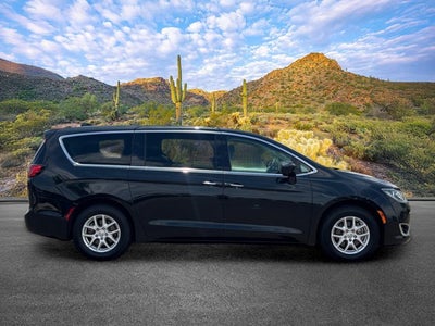 2020 Chrysler Pacifica Touring