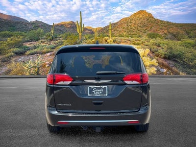 2020 Chrysler Pacifica Touring