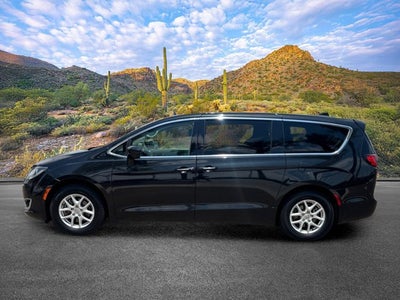 2020 Chrysler Pacifica Touring