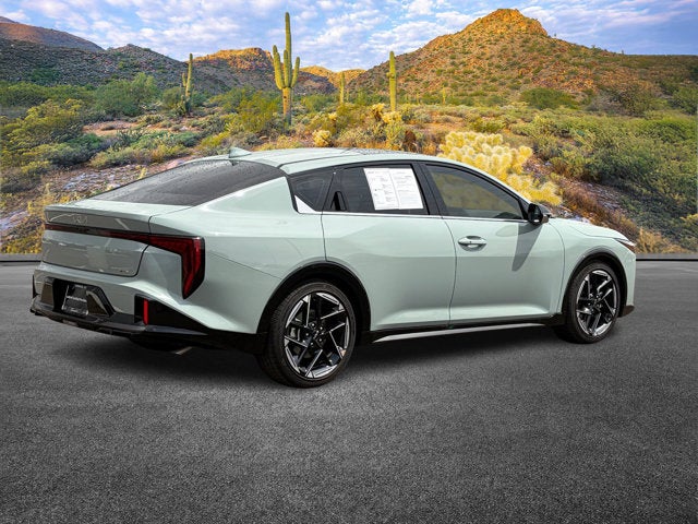 2025 Kia K4 GT-Line