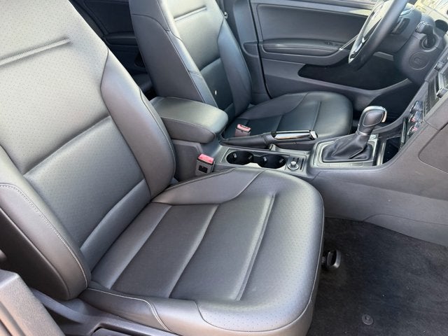2017 Volkswagen Golf Alltrack Base