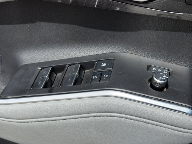 2023 Toyota Highlander Base