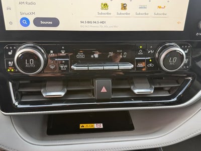 2023 Toyota Highlander Base