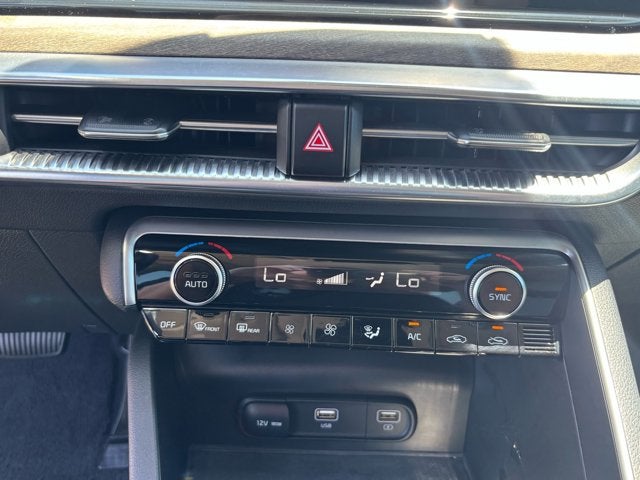 2022 Kia K5 EX