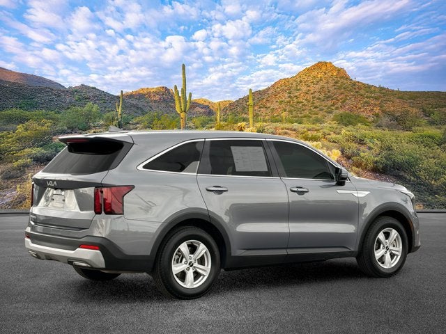 2025 Kia Sorento LX