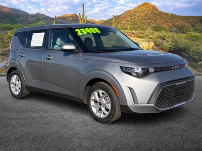 2025 Kia Soul Base