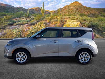 2025 Kia Soul Base