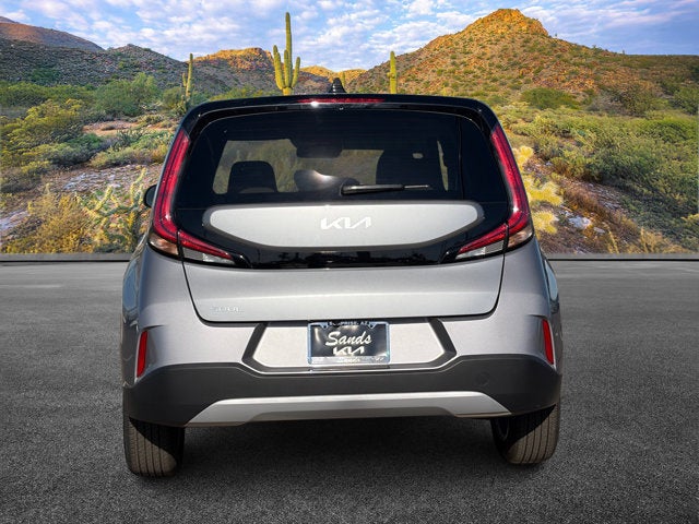 2025 Kia Soul Base