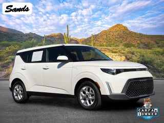 2025 Kia Soul Base