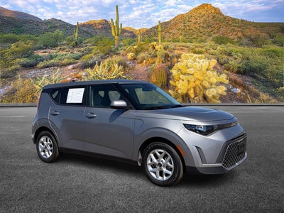 2025 Kia Soul Base