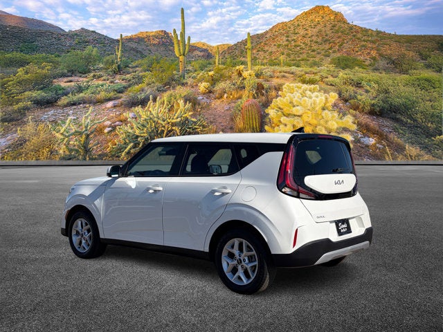 2025 Kia Soul Base